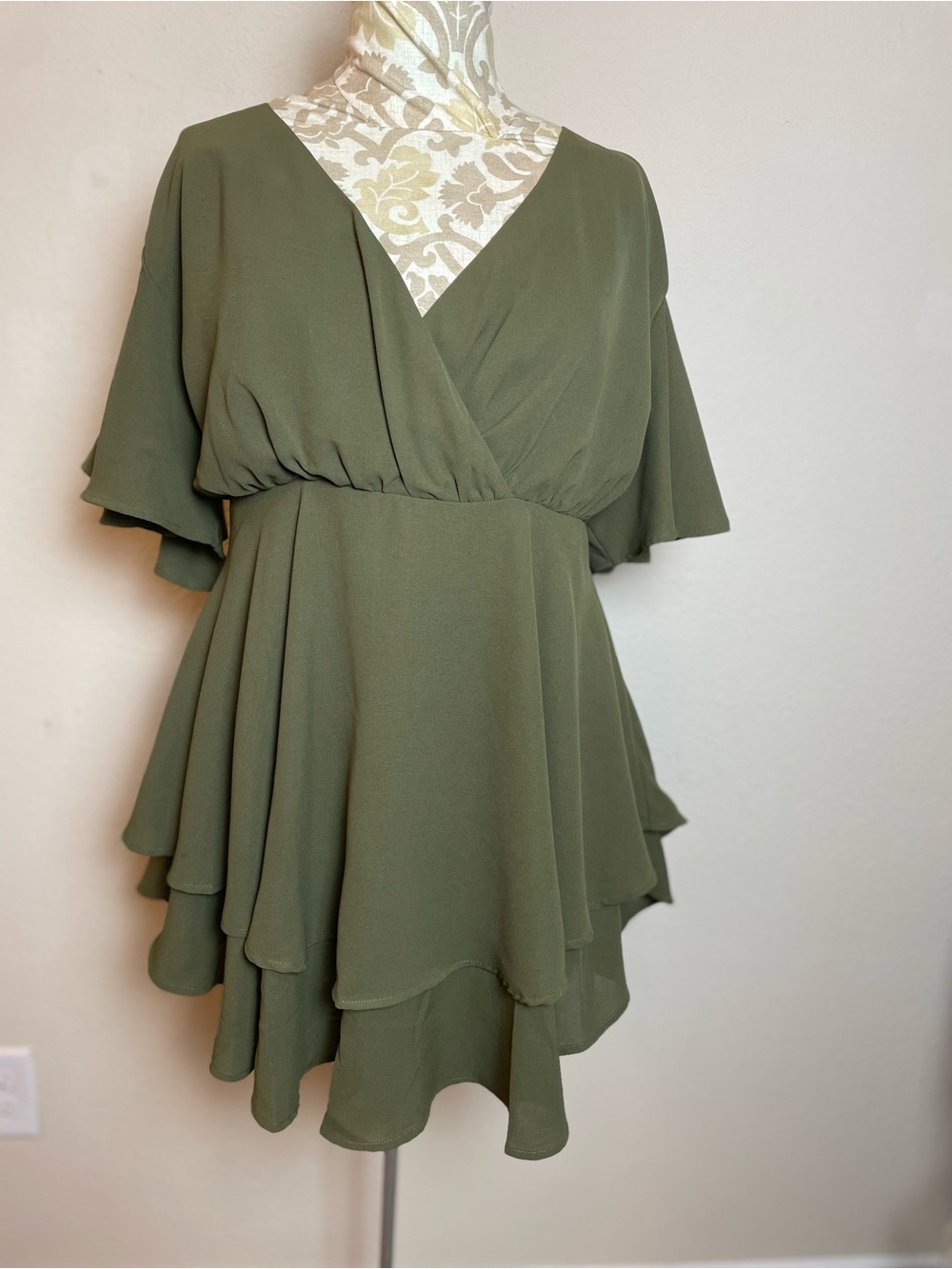 ✨ Mini Dress Flutter Sleeve Olive Geen  - 2XL✨